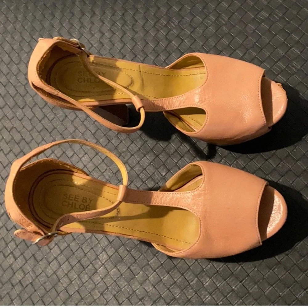 Authentic See by Chloe designer leather platform heels 6.5